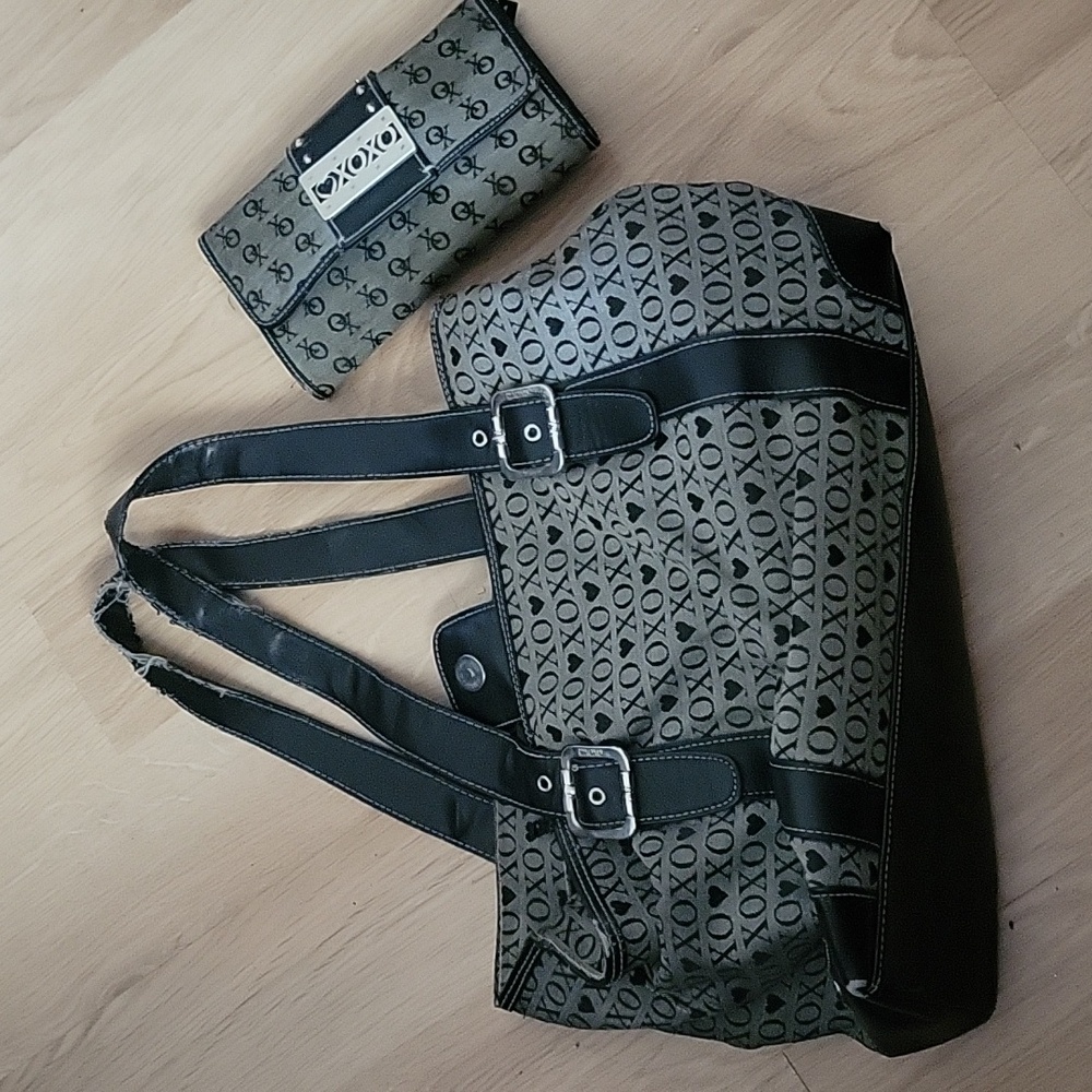 XOXO bag and wallet
